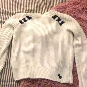 Abercrombie White knitted Sweater with black bows